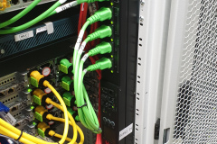 Rekonštrukcia serverov a prepínačov ÚVT